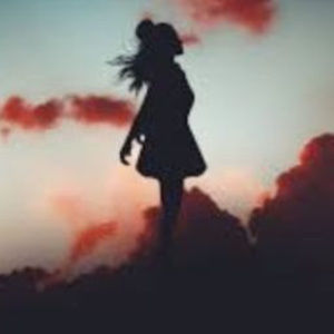 Meet your Posher, Claudine